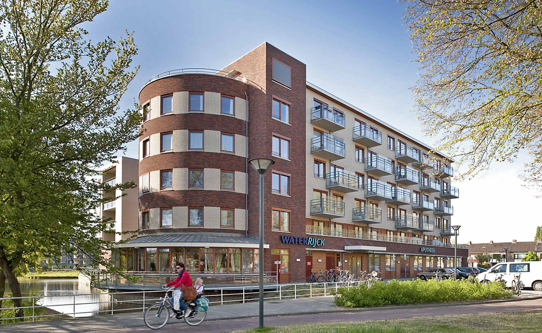 Stadsvernieuwing Heemskerk Waterrijck Lessestraat woonzorg woningen park BBHD architecten