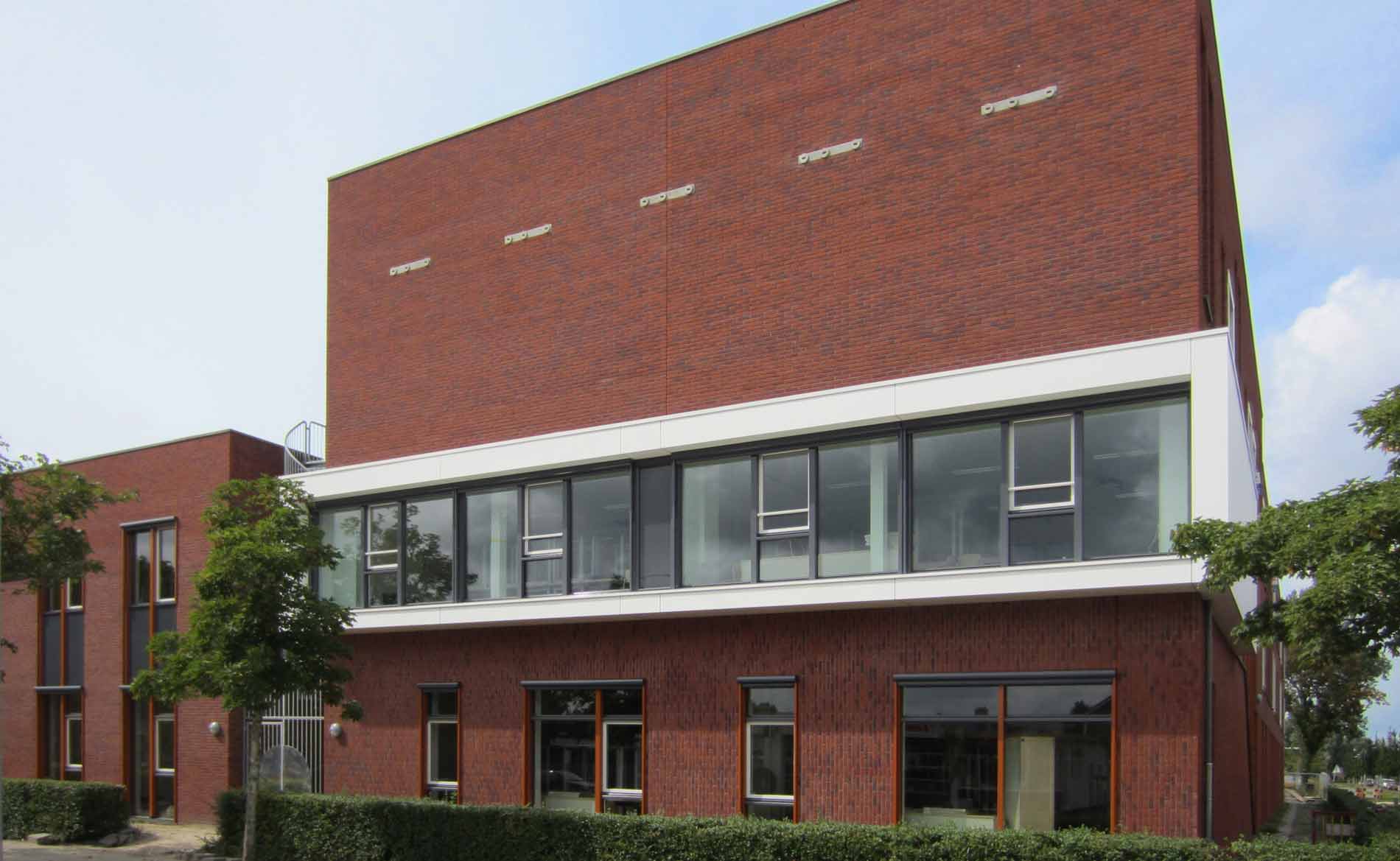 brede school architect BREEAM peuterspeelzaal bso appartementen Paulusschool Castricum BBHD architecten