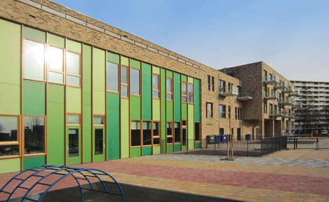 architect frisse scholen duurzaam basisonderwijs woongebouw appartementen Het Klaverblad Amsterdam BBHD architecten